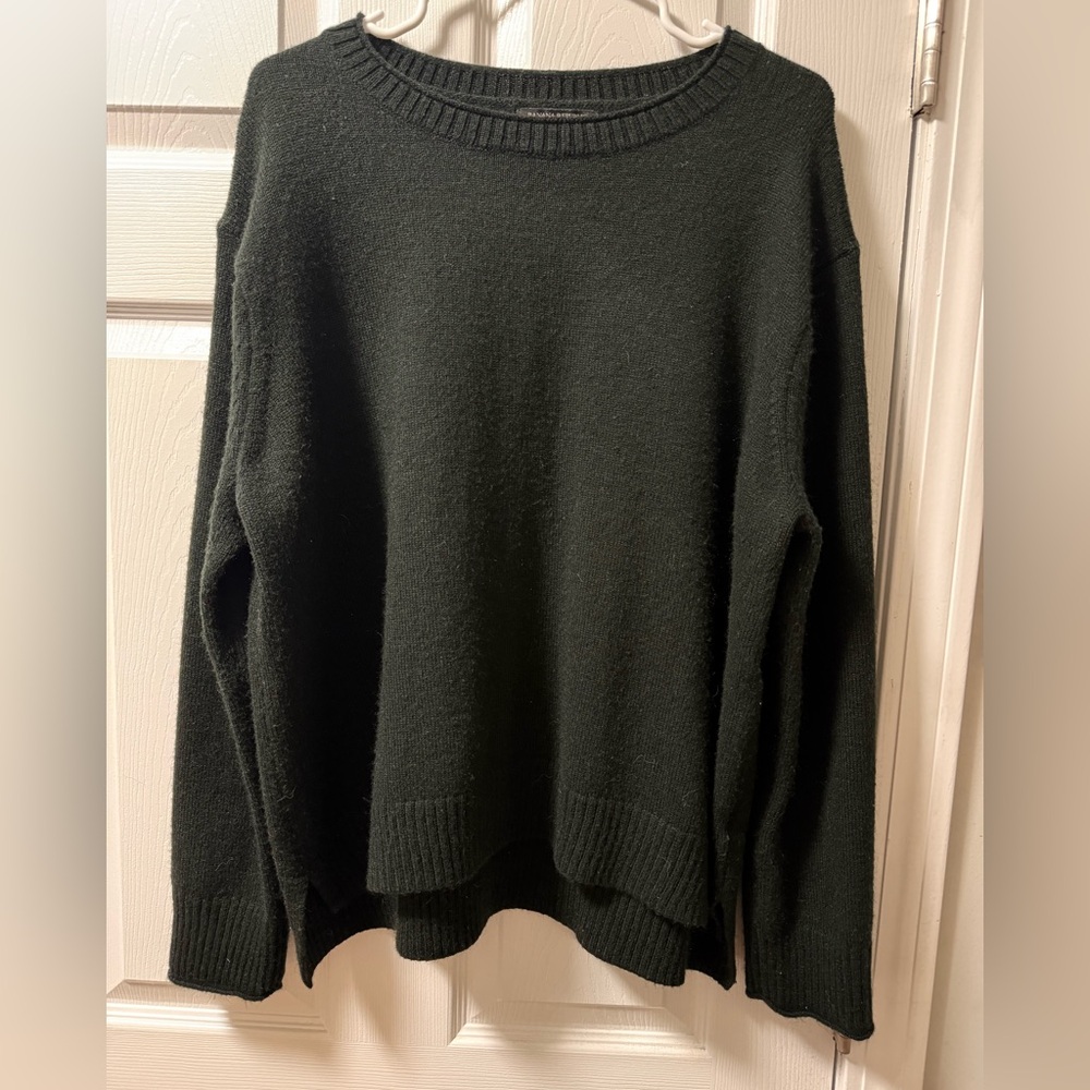 Women's Classic Crewneck Sweater - Black (Banana Republic)
